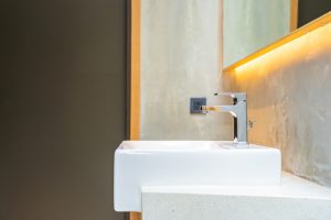 Oświetlenie LED w łazience: Kompletny przewodnik po stylowych i energooszczędnych rozwiązaniach